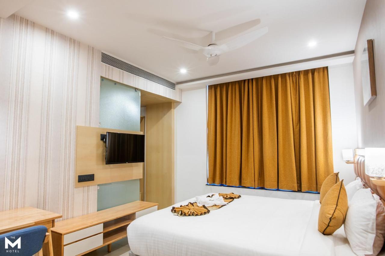 The M Hotel Rāipur Exterior foto